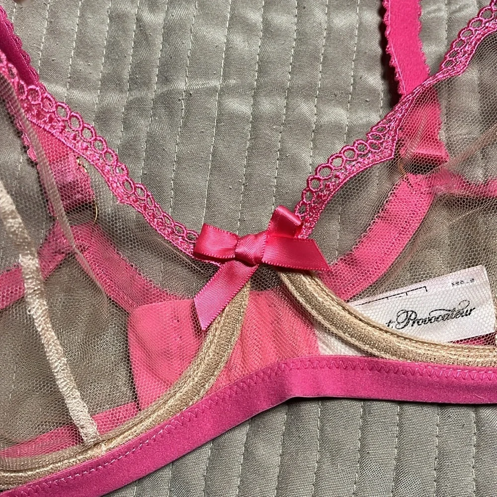 Agent provocateur Kay pink nude 32dd bra - Picture 4 of 8